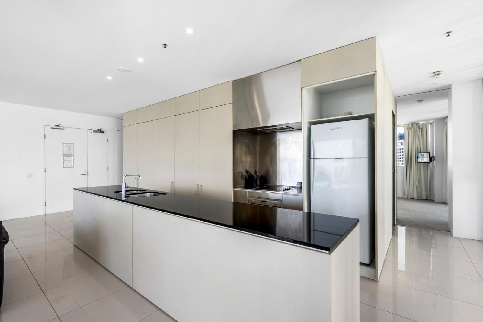 Apartment Air On Broadbeach - Hosted By Coastal Letting